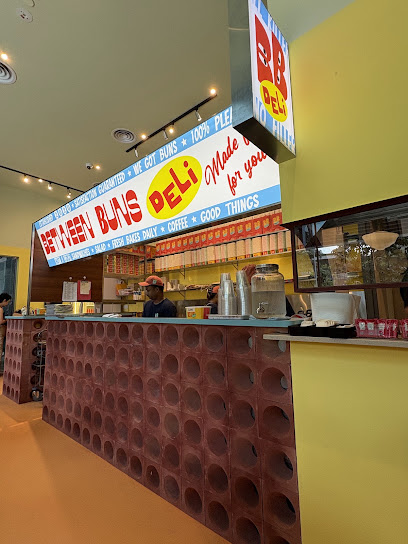 Between Buns Deli, Singapore